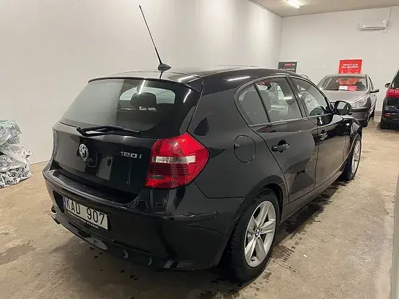 BMW 120 2010 photo 3