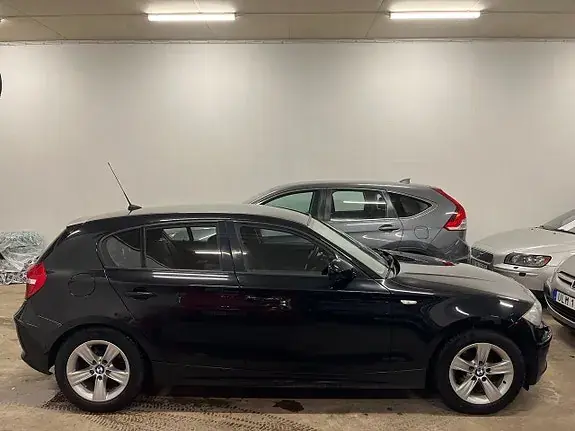 BMW 120 2010 photo 2