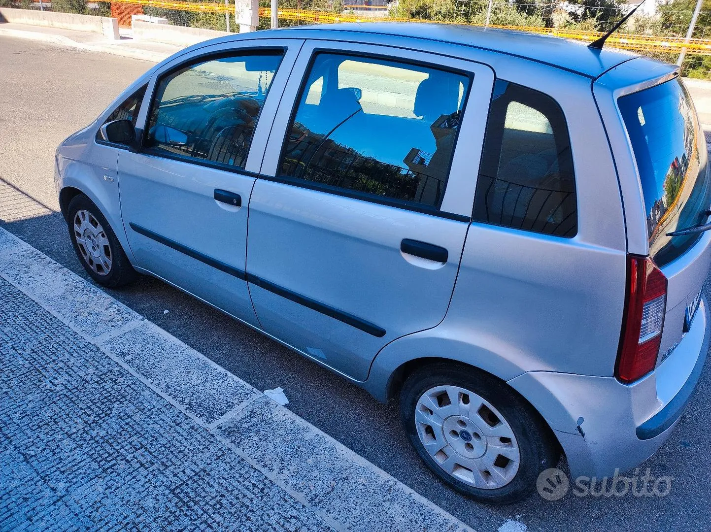 Fiat Idea 2009 photo 2