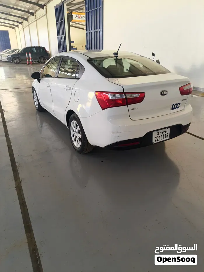 Kia Rio 2014 photo 3