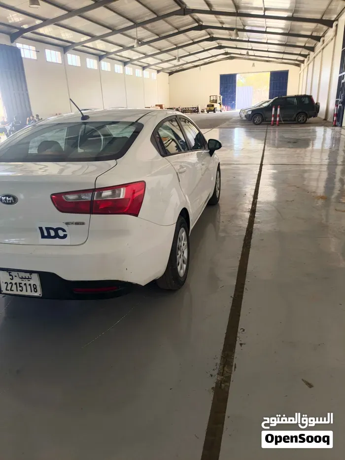 Kia Rio 2014 photo 4