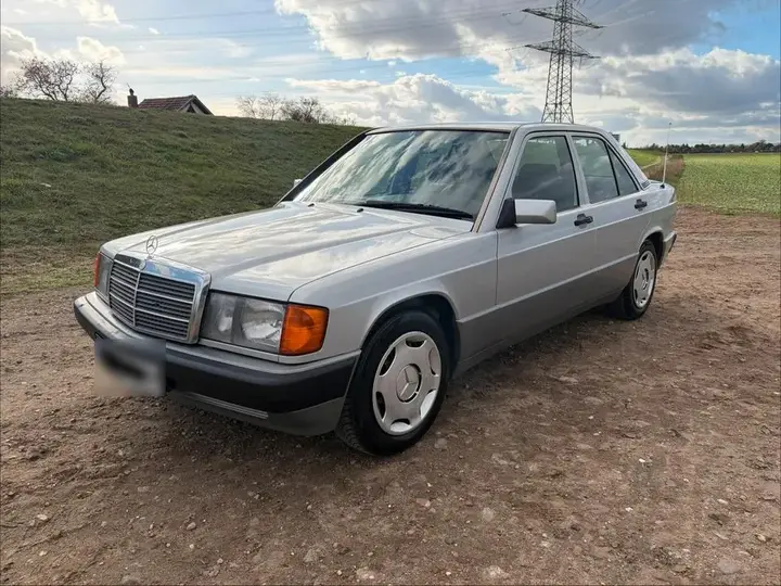 Mercedes-Benz 190