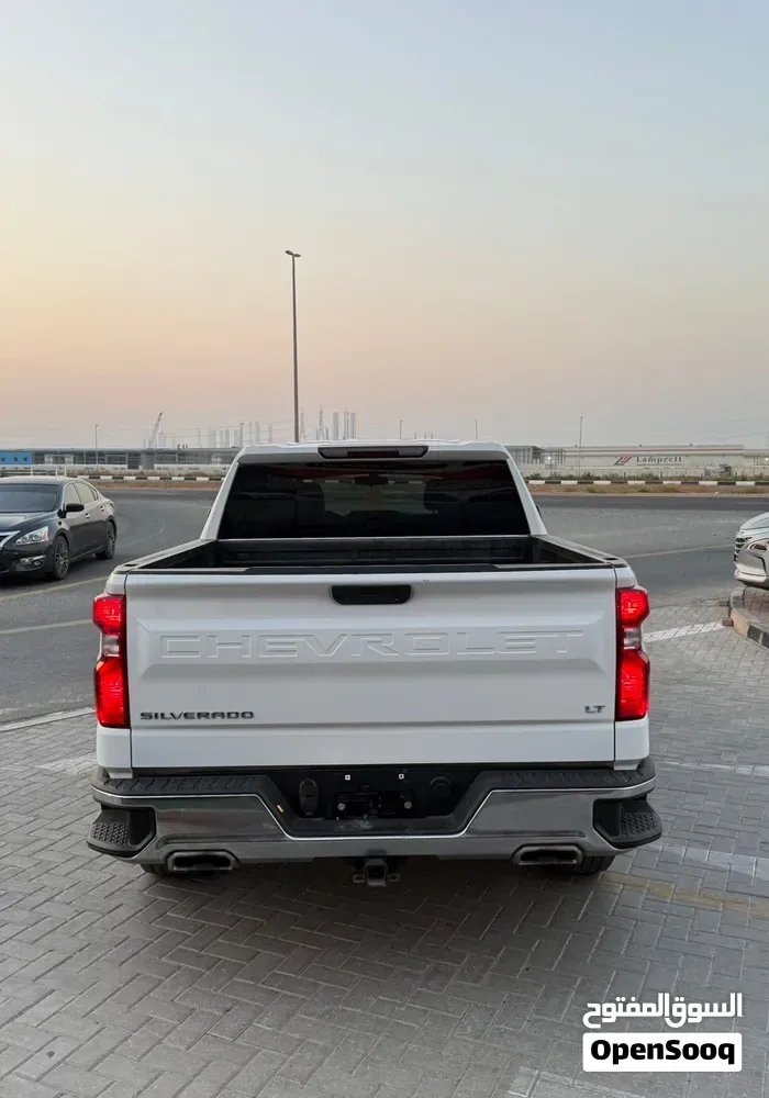 Chevrolet Silverado 2021 photo 4