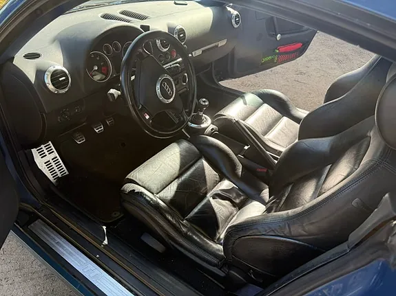 Audi Tt 1999 photo 4