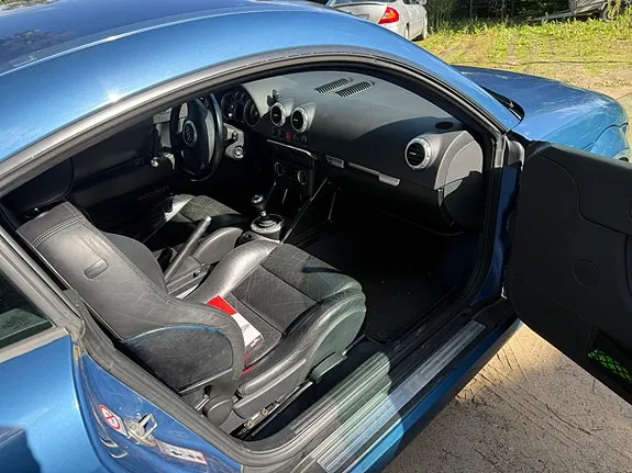 Audi Tt 1999 photo 3