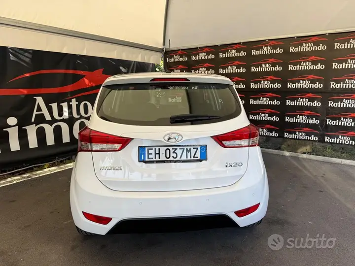 Hyundai Ix20 2011 photo 5