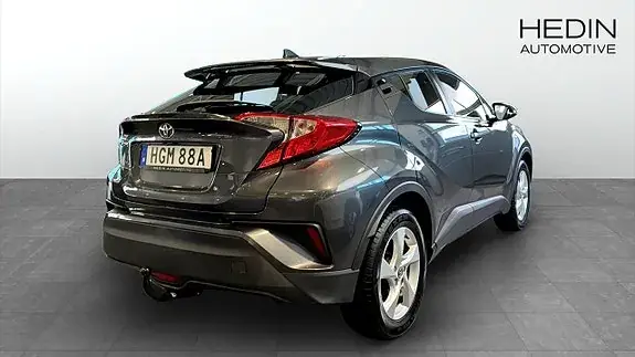Toyota C-Hr 2019 photo 2