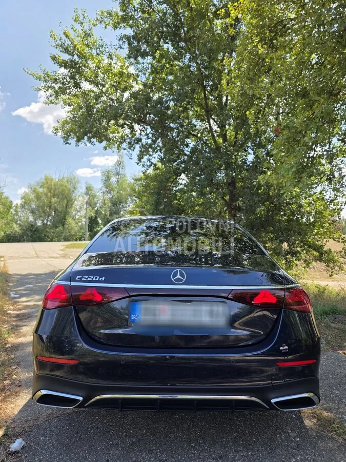 Mercedes-Benz E 220 2024 photo 4