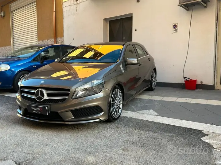 Mercedes-Benz A-Class 2012 photo 3