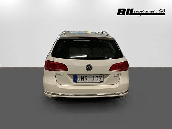 Volkswagen Passat 2012 photo 5