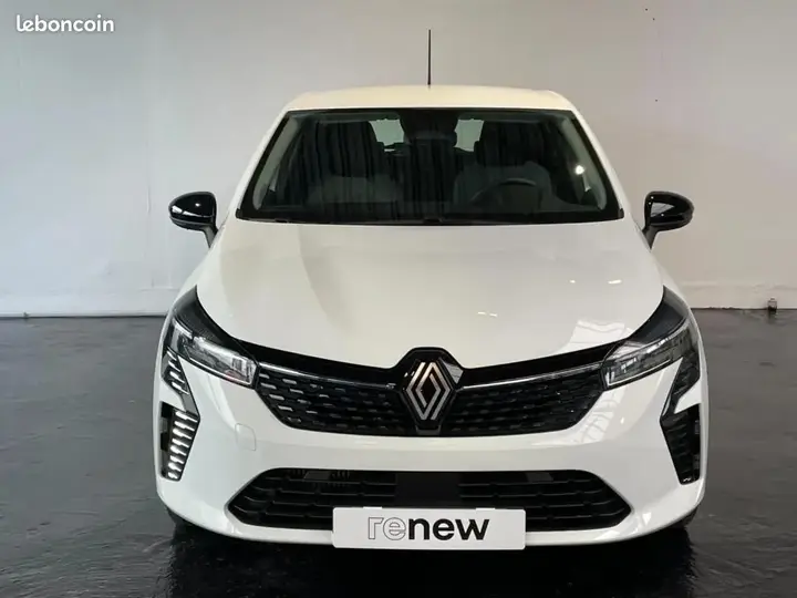 Renault Clio 2025 photo 2