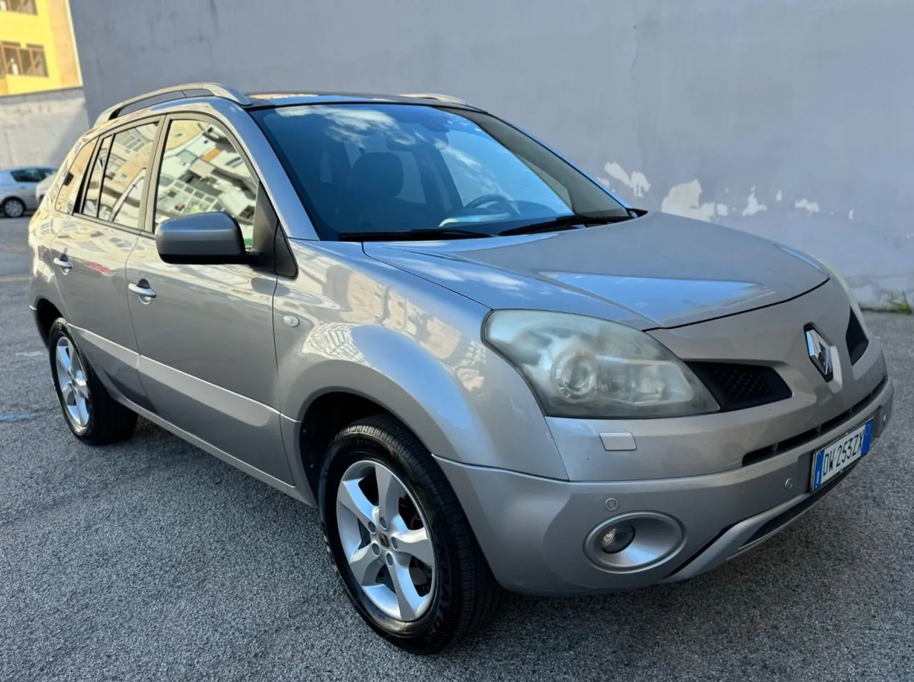 Renault Koleos 2009 photo 4
