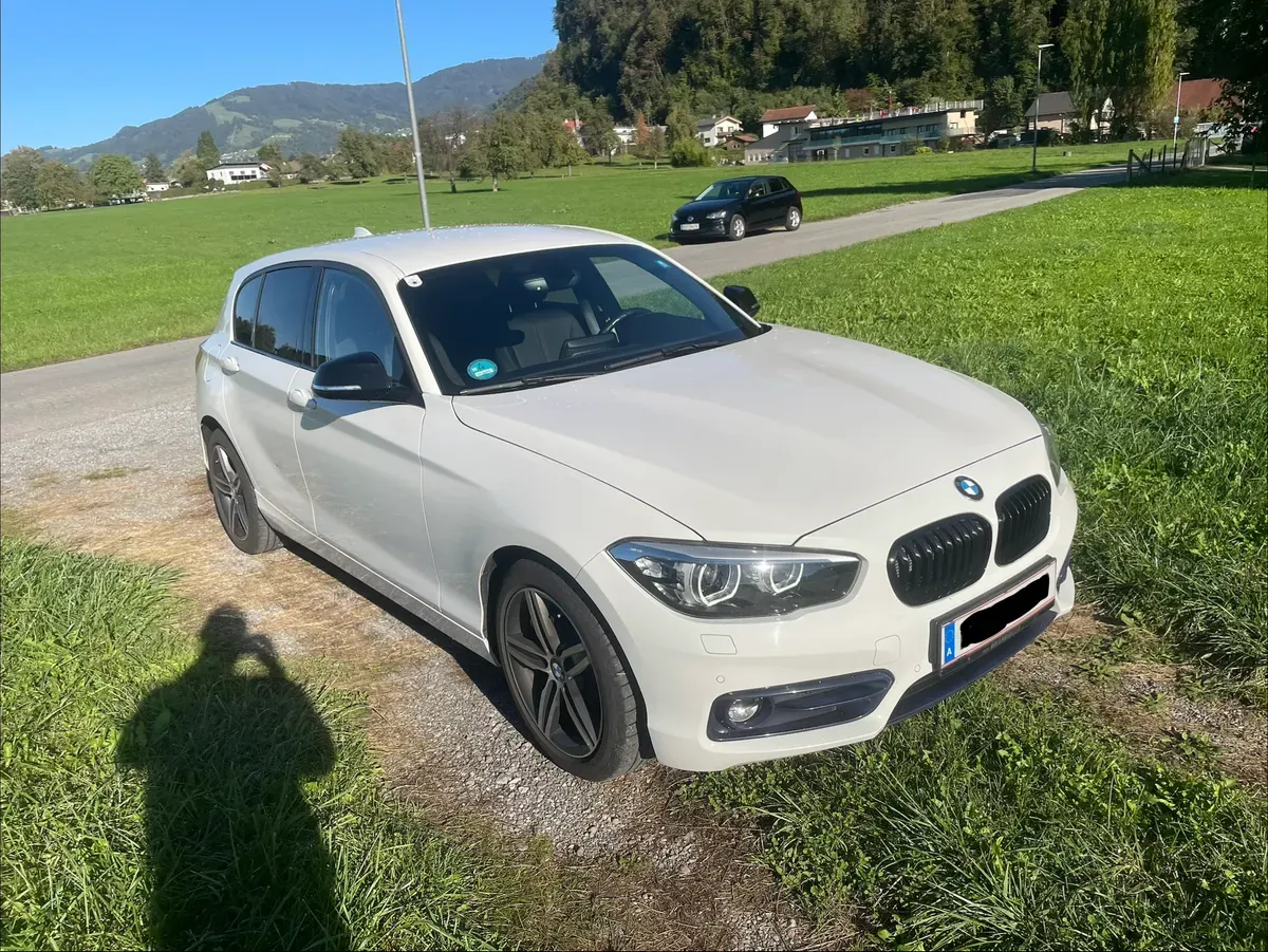 BMW 1 Series 2019 photo 2