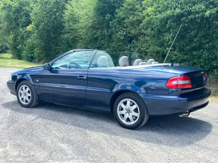 Volvo C70 2002 photo 3