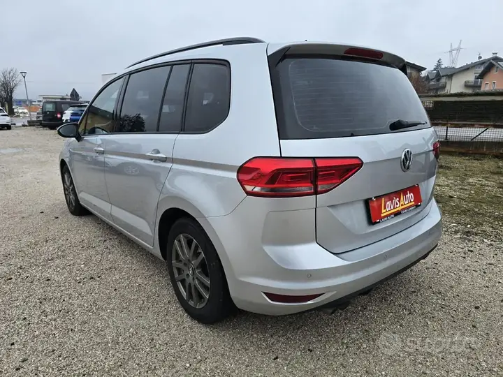 Volkswagen Touran 2016 photo 4