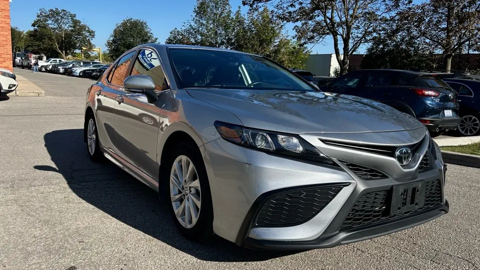 Toyota Camry 2024 photo 3
