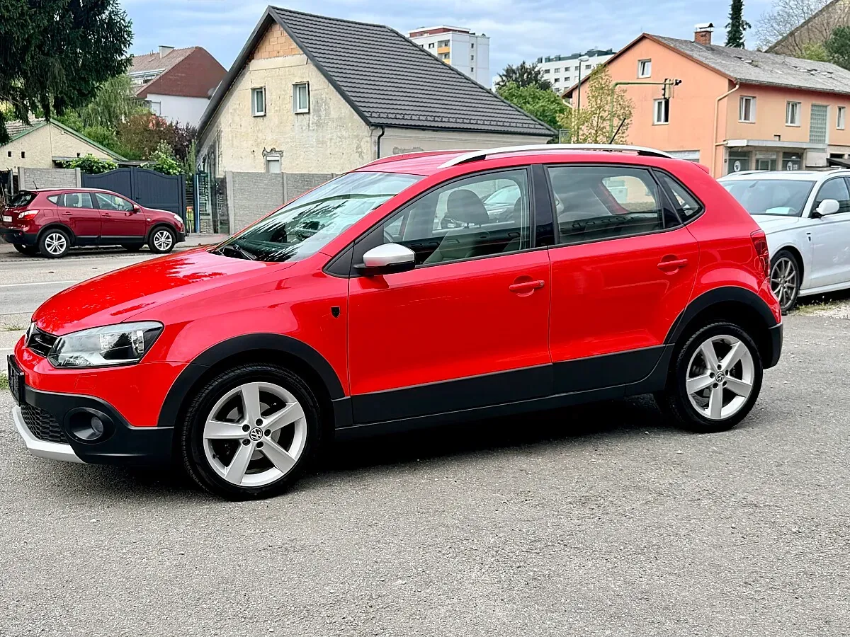 Volkswagen Polo 2013 photo 2