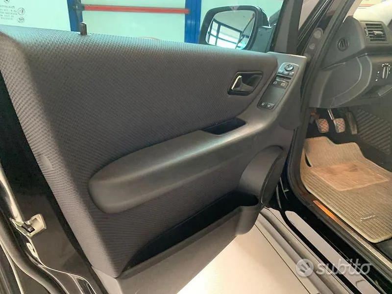 Mercedes-Benz A 150 2009 photo 4