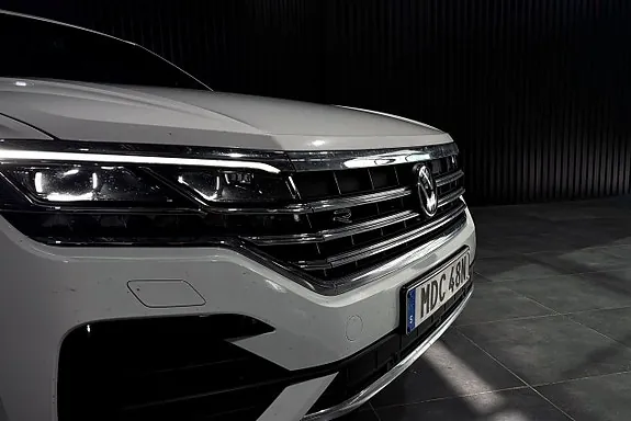 Volkswagen Touareg 2023 photo 4
