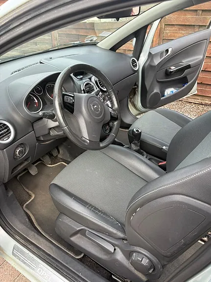 Opel Corsa 2009 photo 4