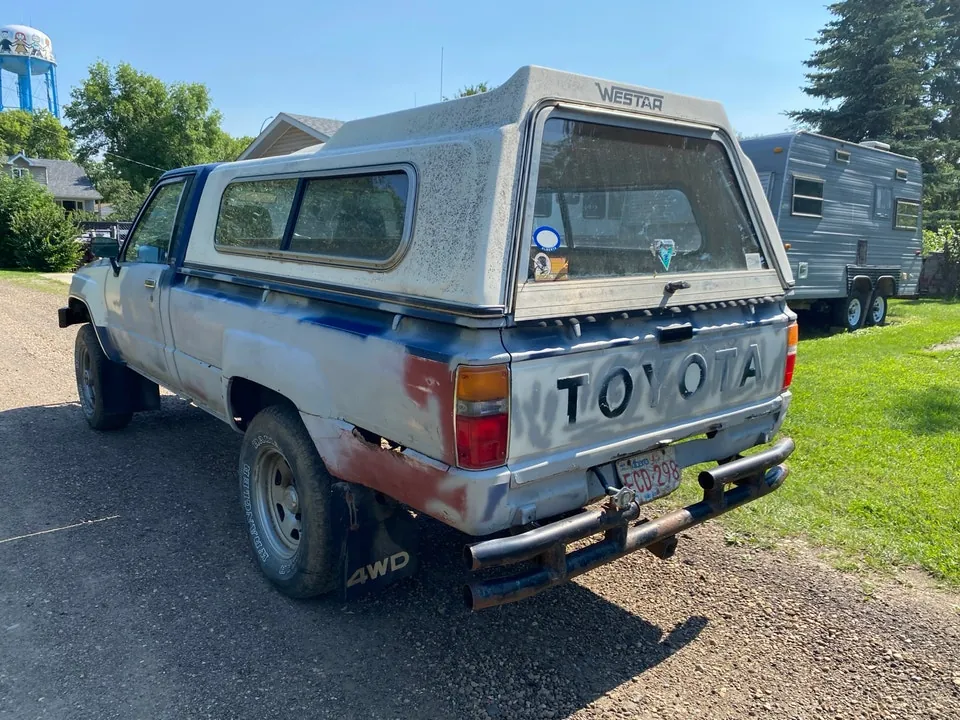 Toyota Pickup 1984 photo 4