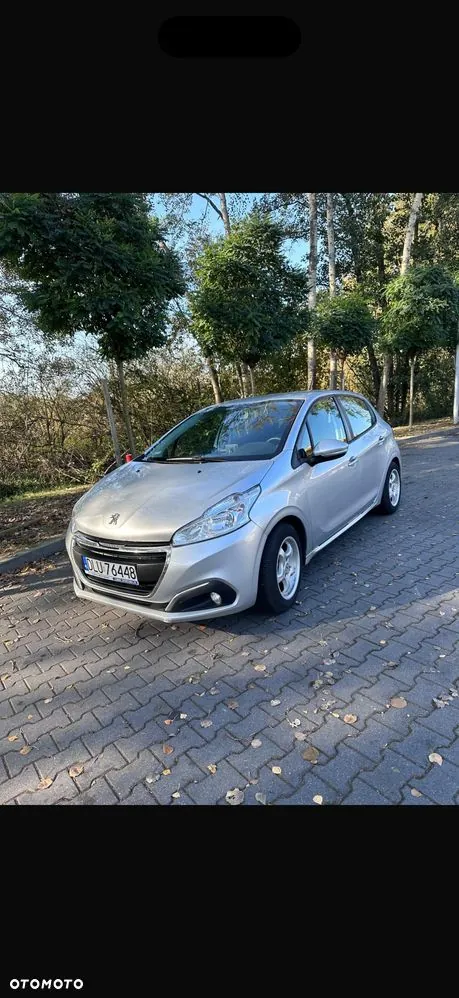 Peugeot 208 2015 photo 2