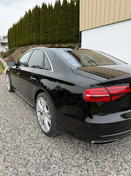 Audi A8 2016 photo 5