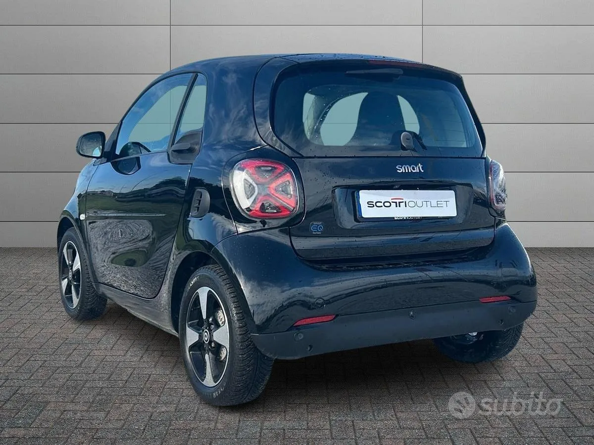 Smart Fortwo 2023 photo 4