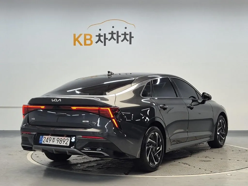 Kia K5 2025 photo 3