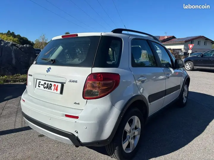 Suzuki Sx4 2013 photo 4