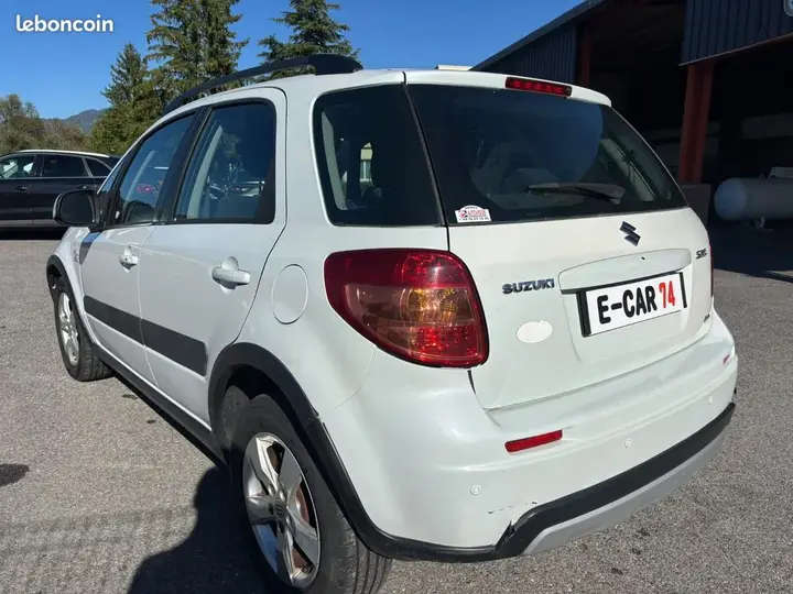 Suzuki Sx4 2013 photo 5