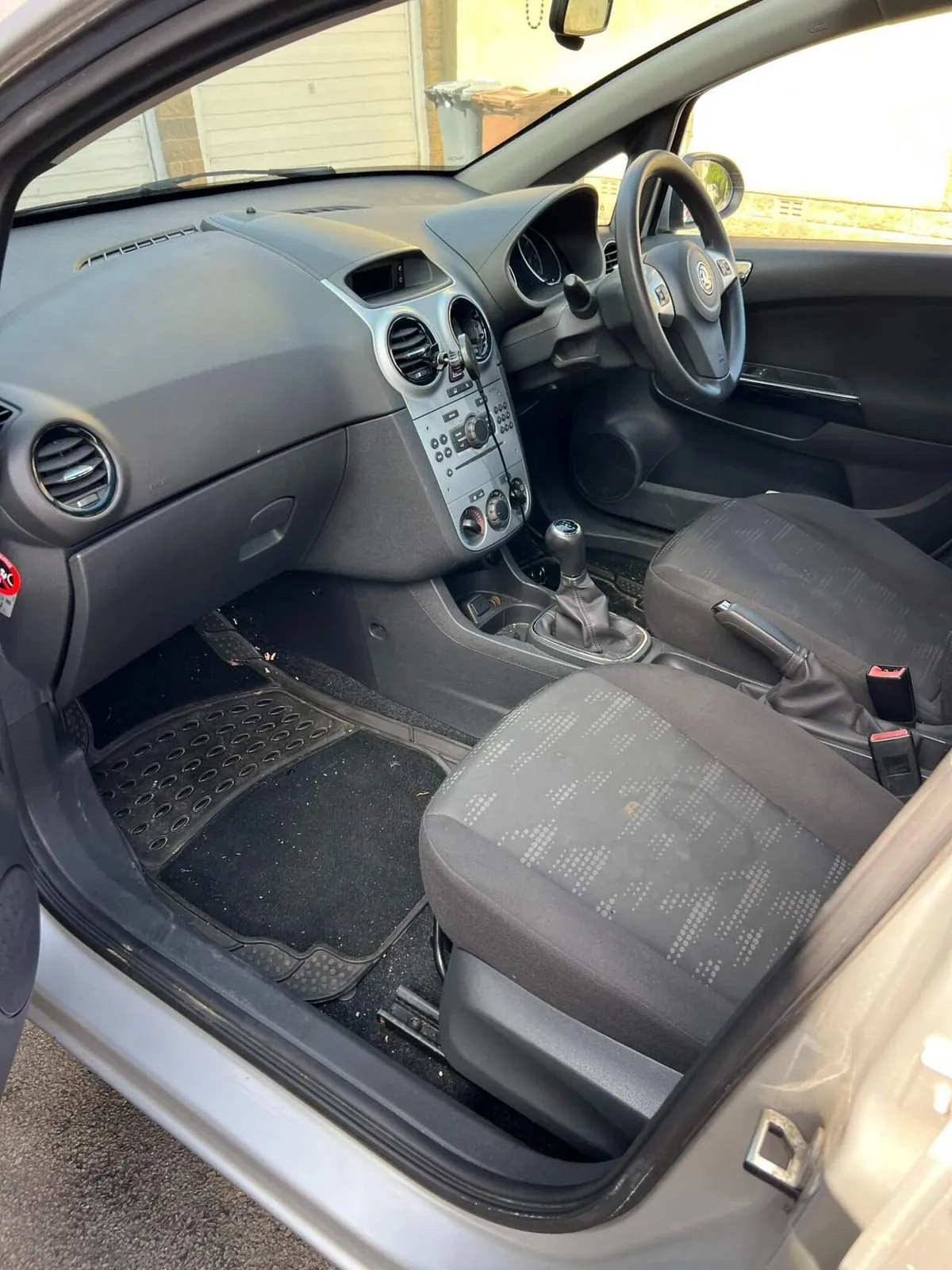 Vauxhall Corsa 2011 photo 5