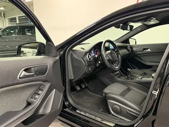 Mercedes-Benz A 180 2018 photo 5