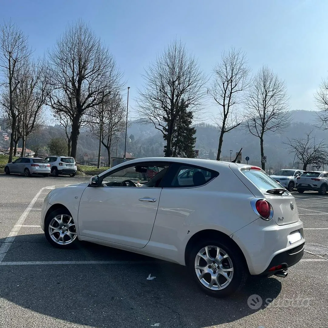 Alfa Romeo Mito 2010 photo 2