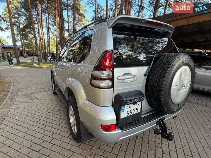 Toyota Land Cruiser Prado 2004 photo 5