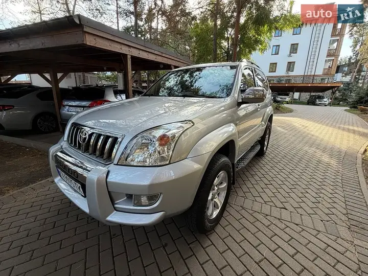 Toyota Land Cruiser Prado 2004 photo 4