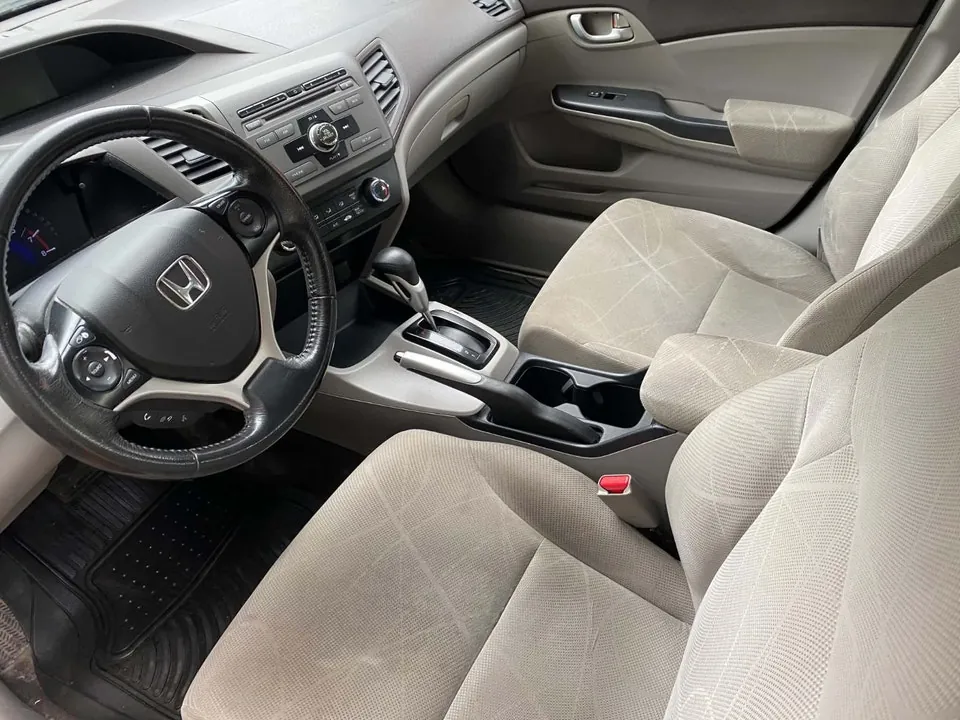 Honda Civic 2012 photo 3