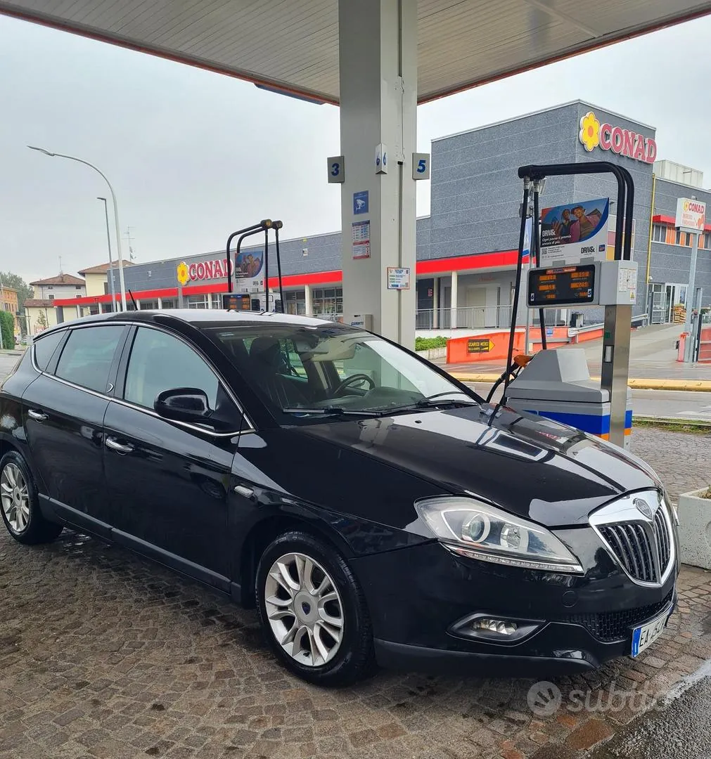 Lancia Delta 2010 photo 3