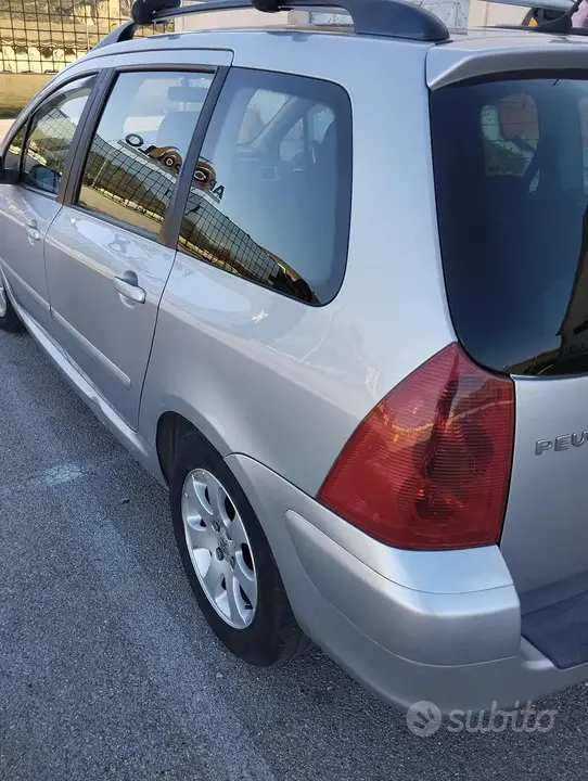 Peugeot 307 2003 photo 3