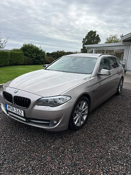 BMW 528I