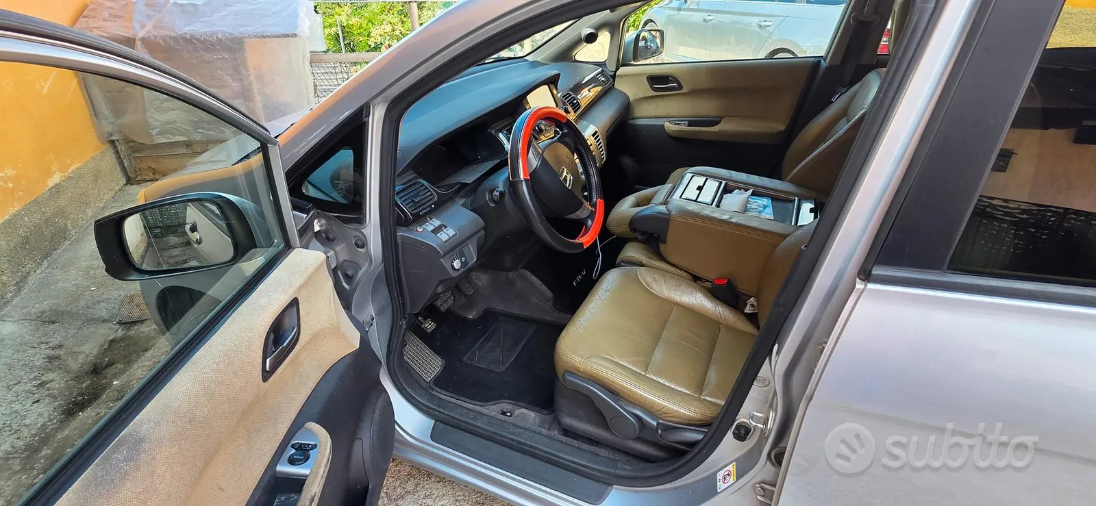 Honda Fr-V 2008 photo 3
