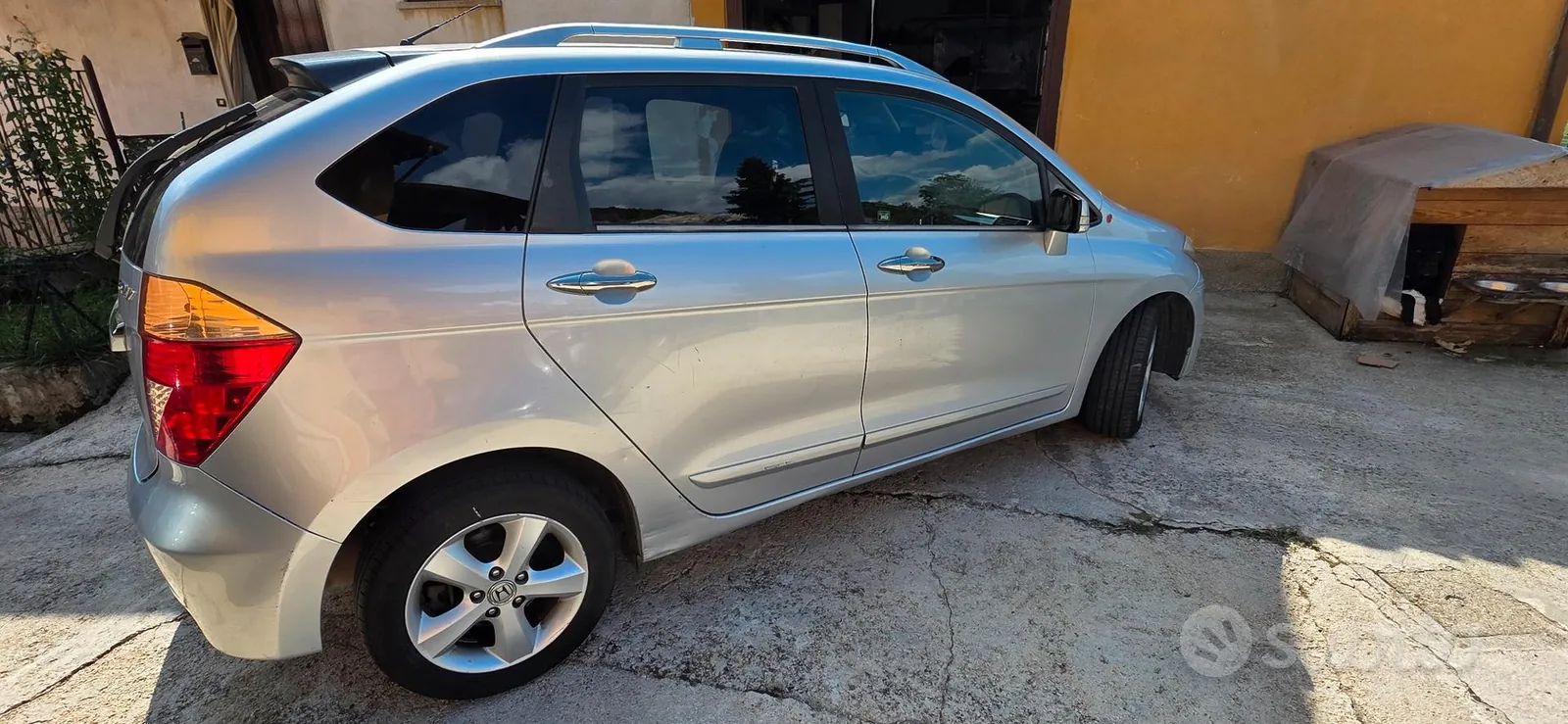 Honda Fr-V 2008 photo 5