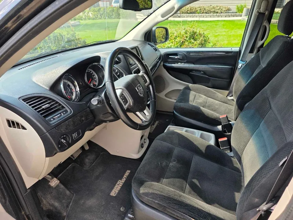 Dodge Grand Caravan 2016 photo 5