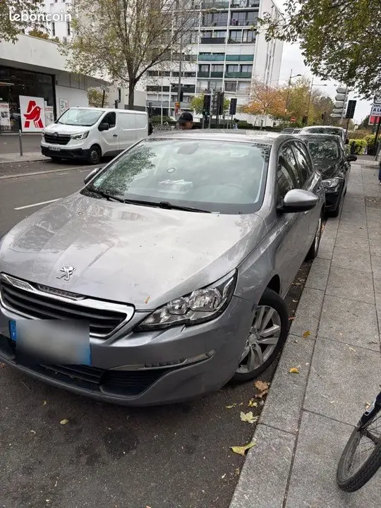 Peugeot 308 2015 photo 2