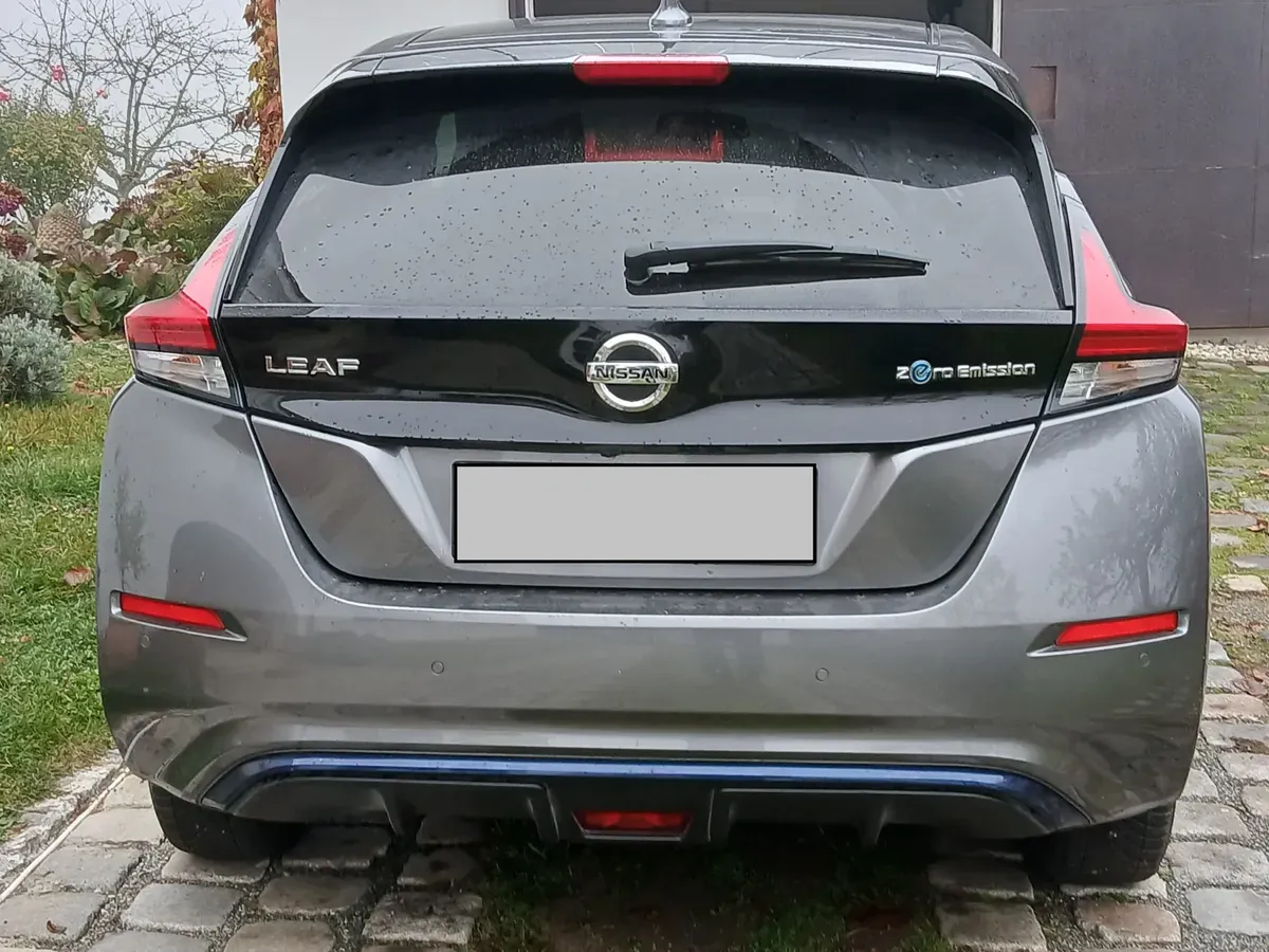 Nissan Leaf 2022 photo 3