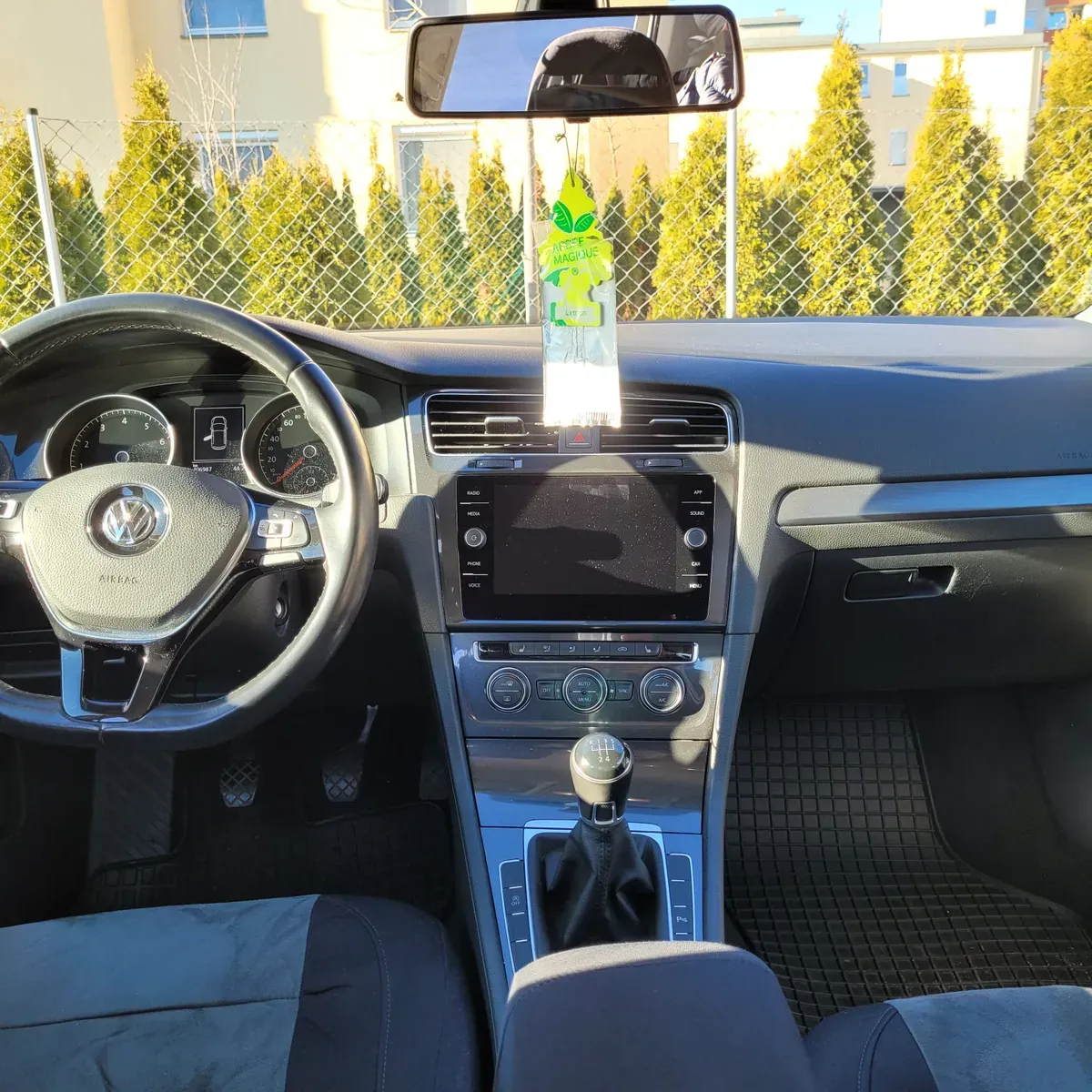 Volkswagen Golf 2017 photo 2