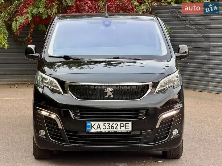 Peugeot Traveller 2019 photo 4