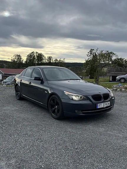 BMW 520D 2008 photo 2