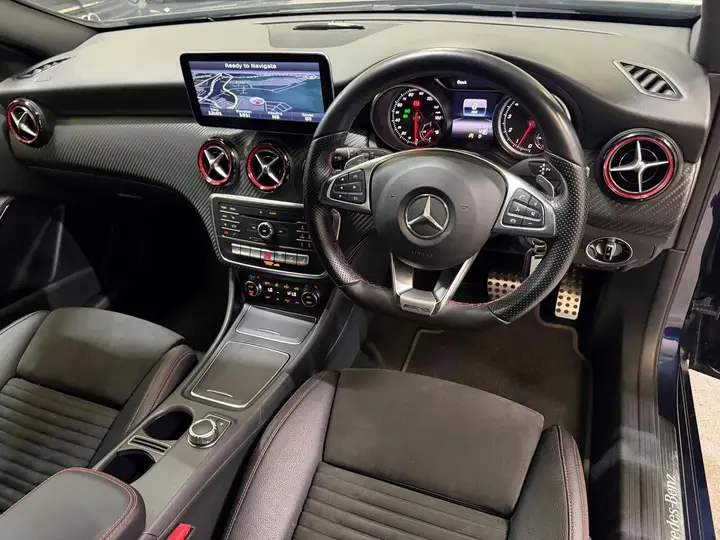 Mercedes-Benz A-Class 2017 photo 2