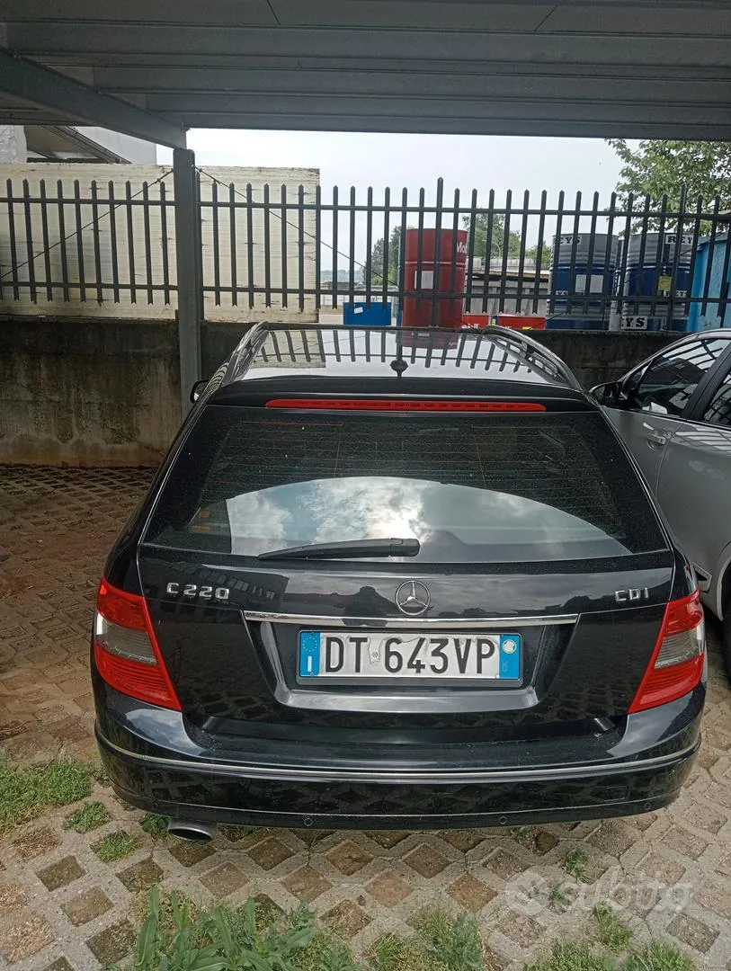 Mercedes-Benz C-Class 2009 photo 2